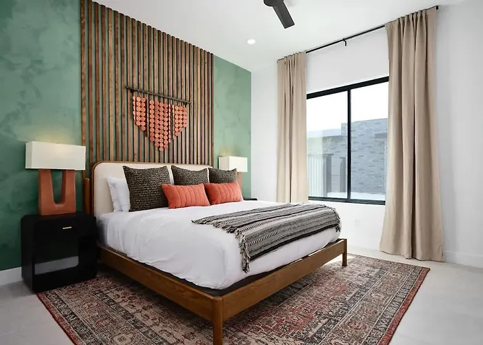 Gemini-2 Homes-heated Pool-near Quarter *